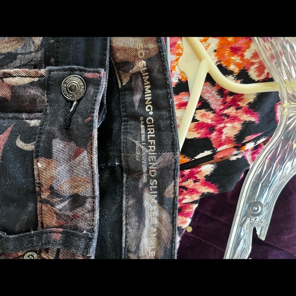 Chico’s Floral Jeans - Picture 5 of 5